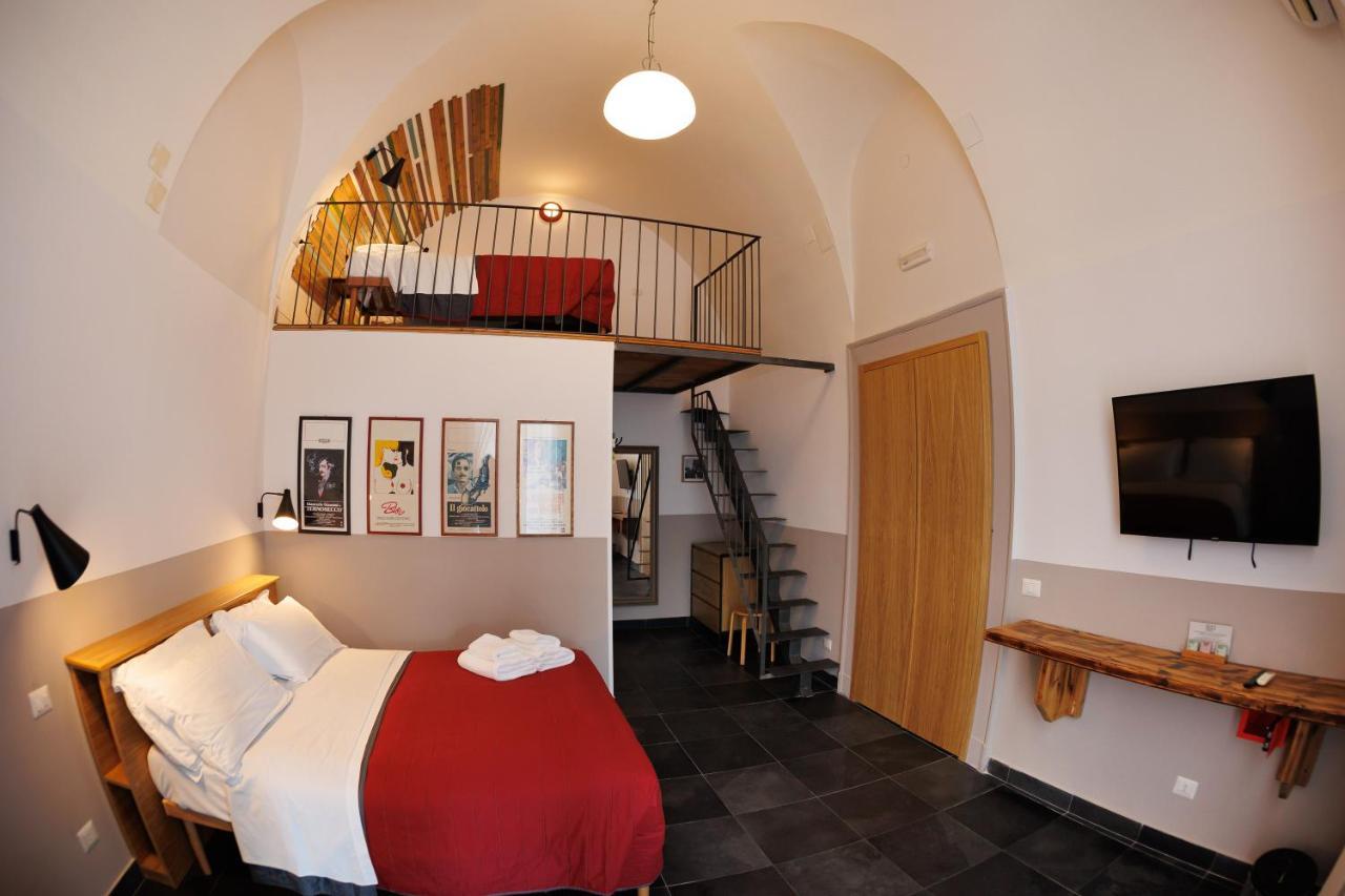 Bed and Breakfast The Bellini House By House In Nápoles Exterior foto