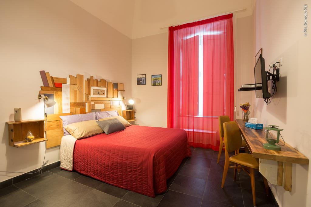 Bed and Breakfast The Bellini House By House In Nápoles Habitación foto