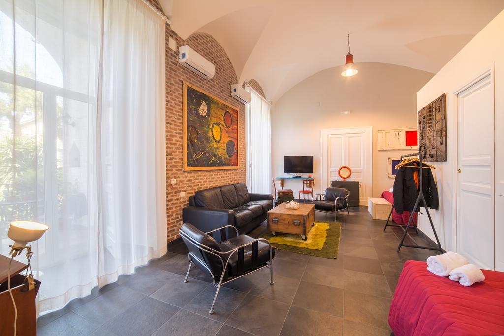 Bed and Breakfast The Bellini House By House In Nápoles Exterior foto
